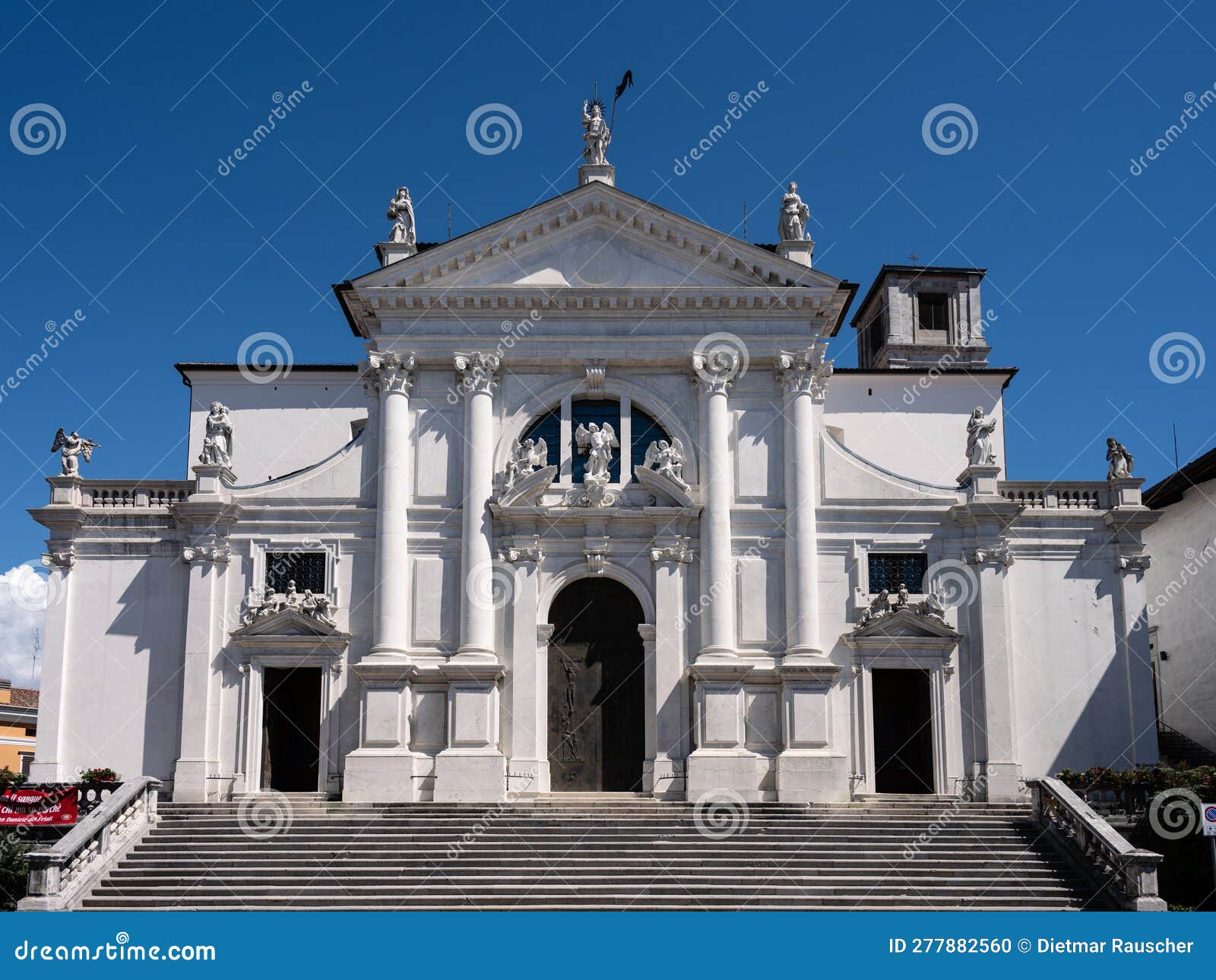 Duomo di San Michele Arcangelo