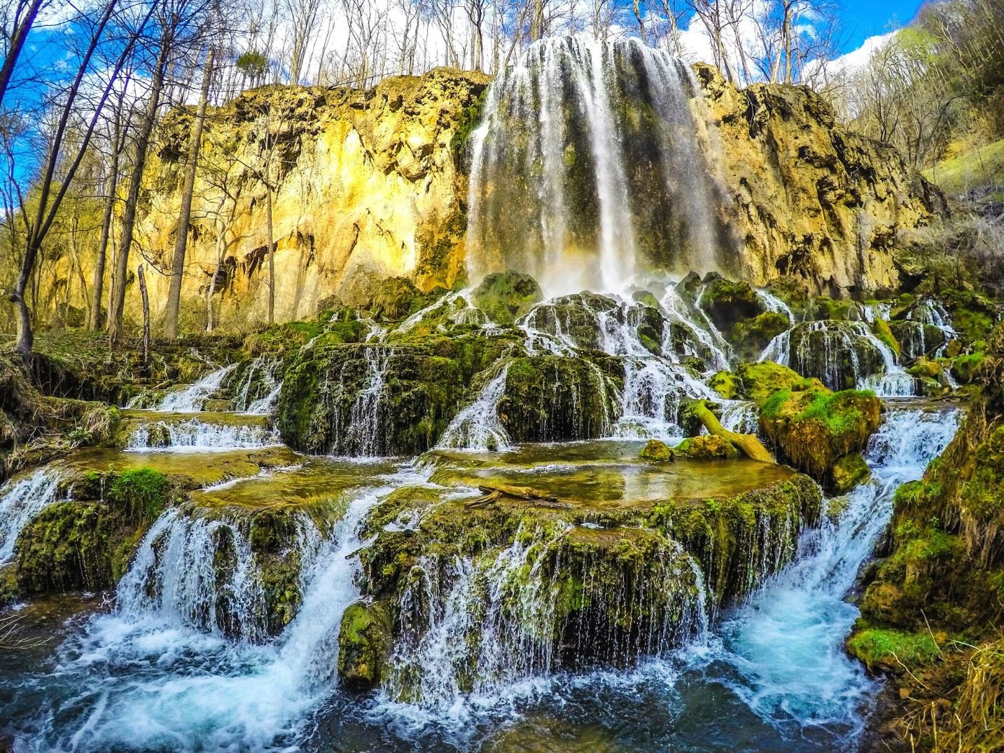 Falling Spring Falls