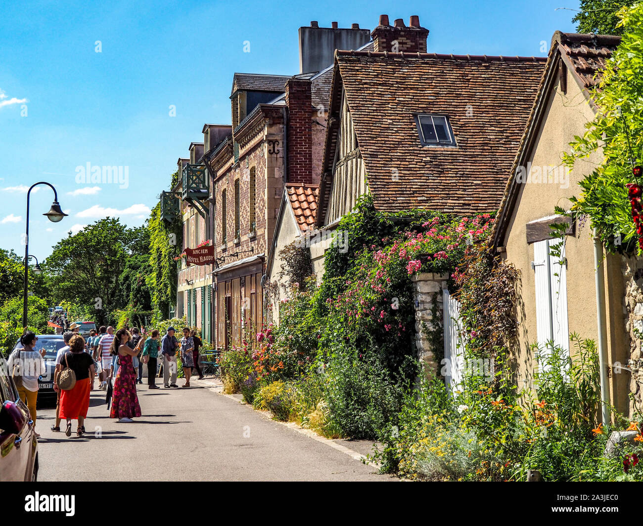 Giverny Village