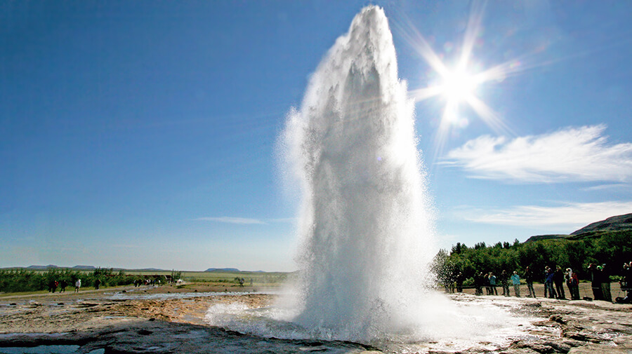 Golden Circle Tour (Thingvellir National Park, Geysir, Gullfoss)