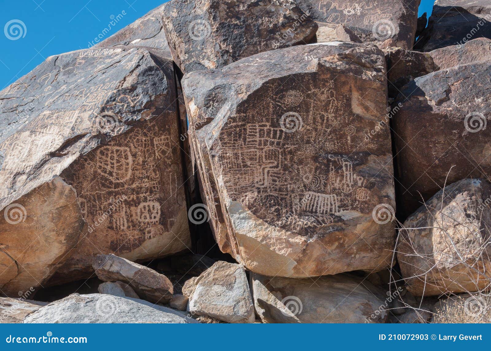 Grapevine Canyon Petroglyphs