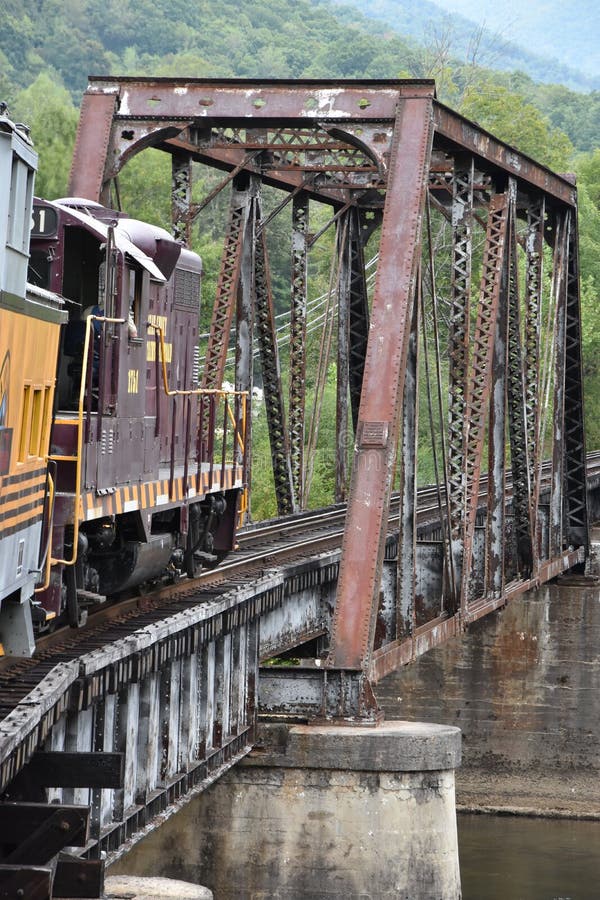 Great Smoky Mountains Railroad