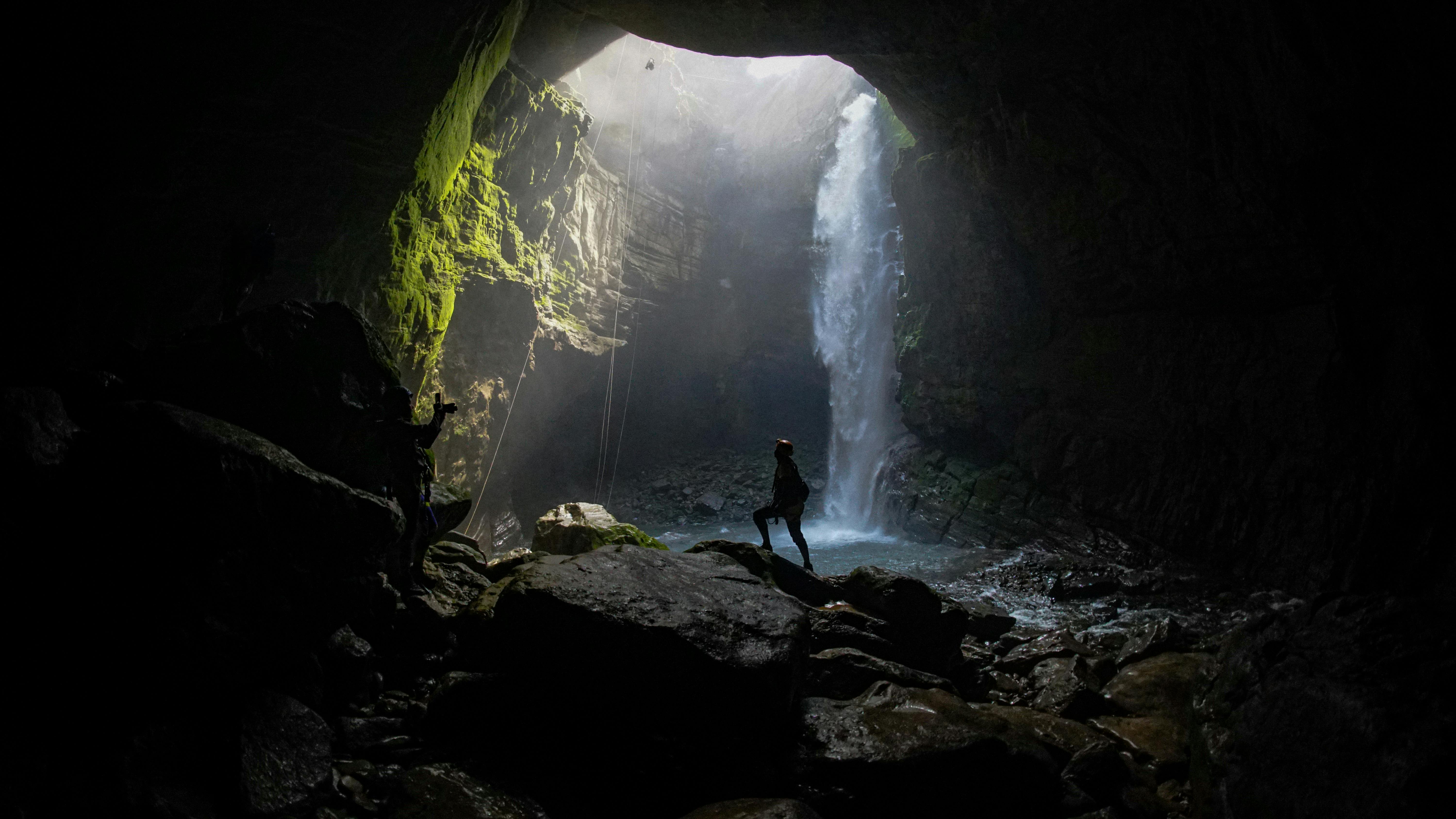 Green Grotto Caves