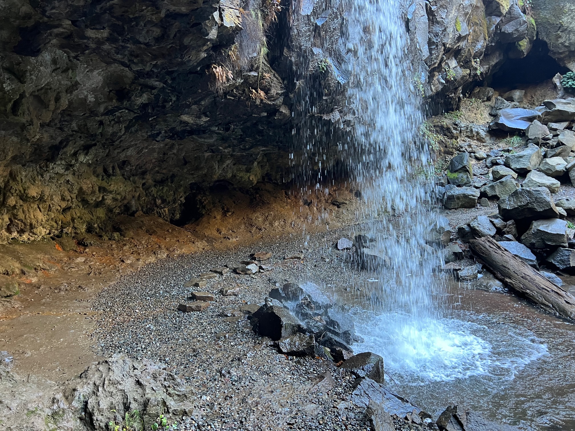 Hedge Creek Falls