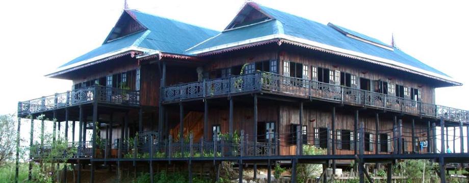 Inle Heritage House