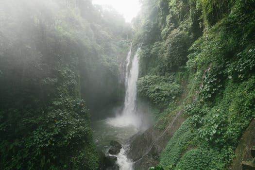 Kanto Lampo Waterfall