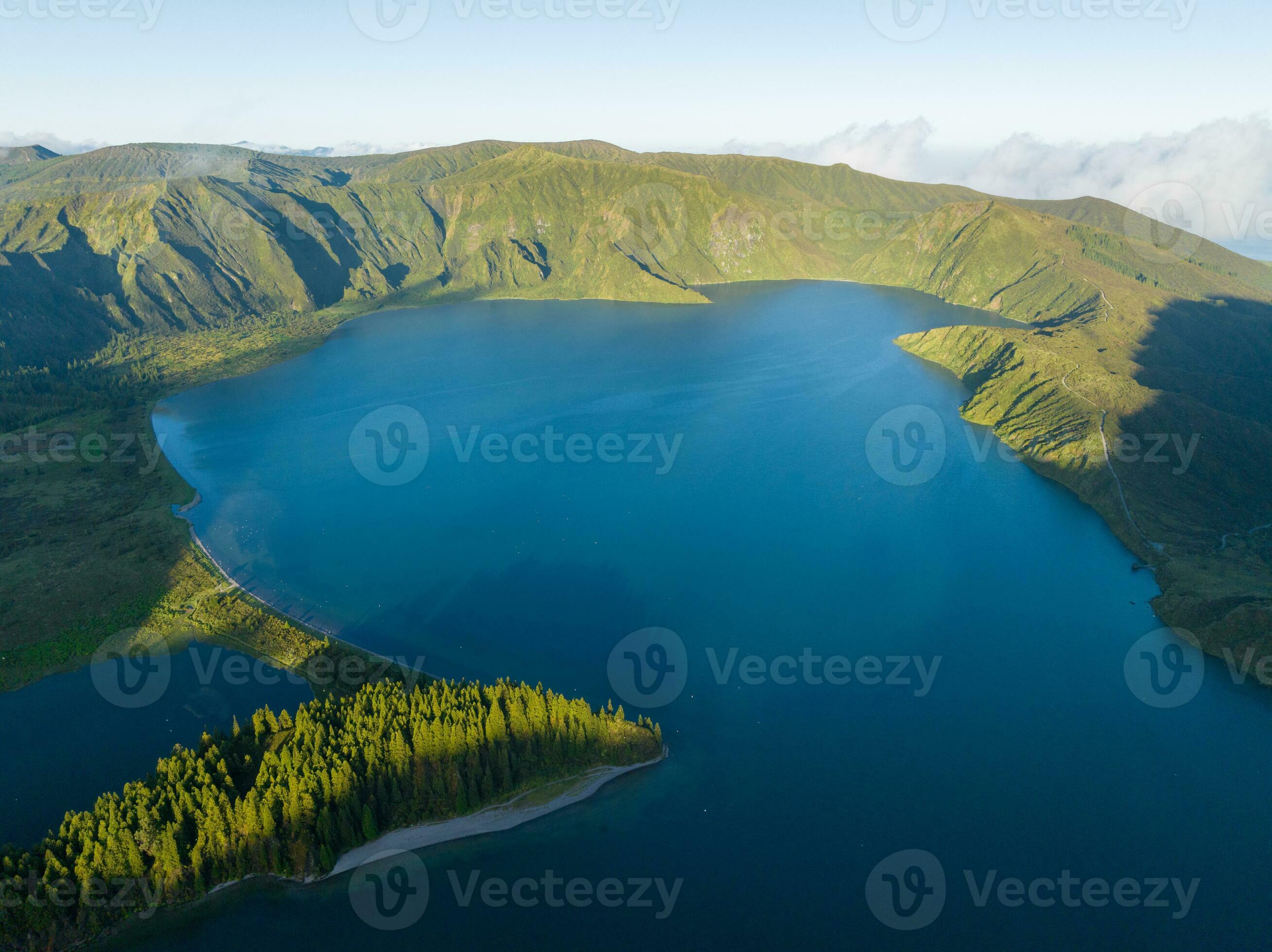 Lagoa do Fogo (Fire Lake)