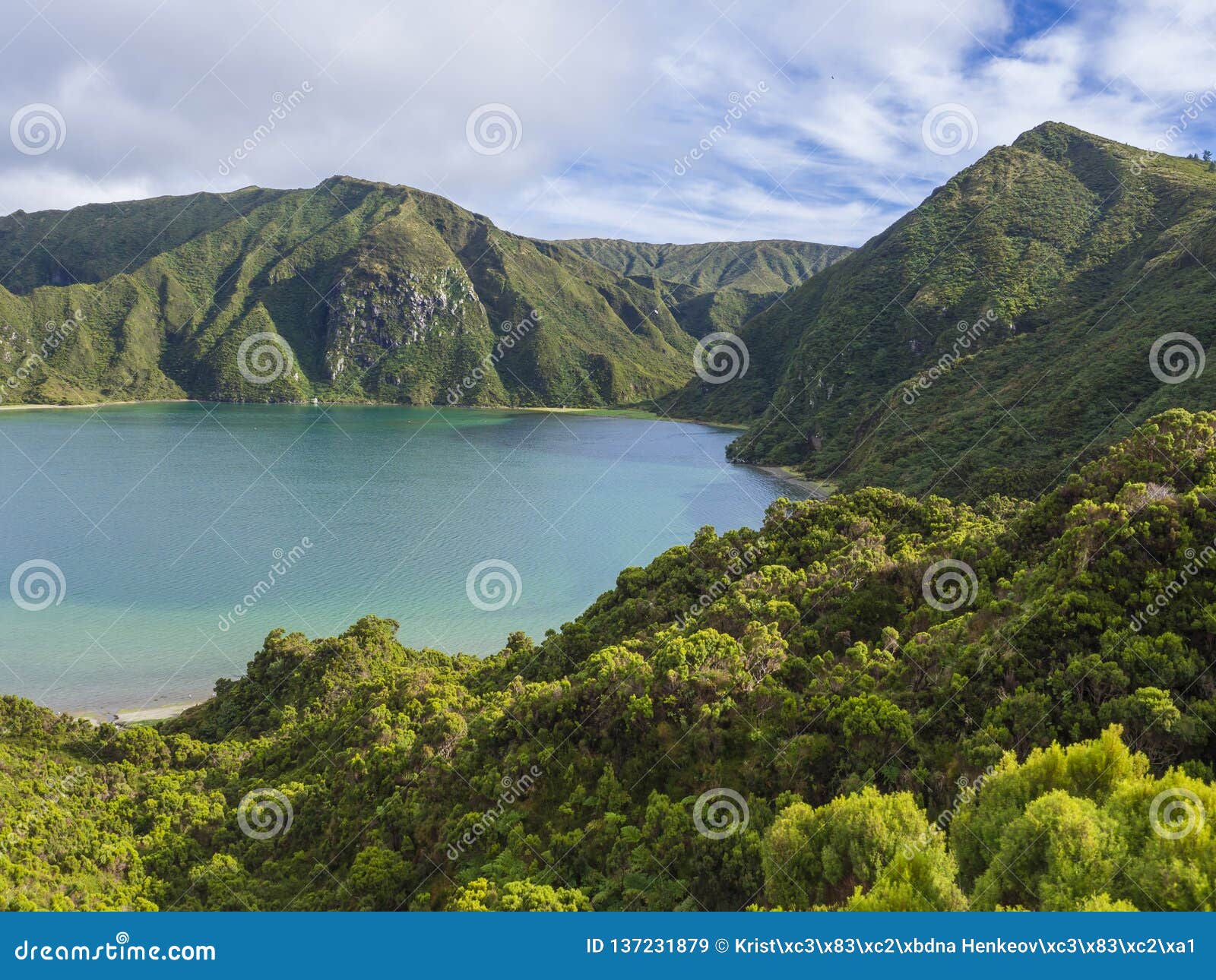 Lagoa do Fogo Viewpoint (Miradouro da Lagoa do Fogo)