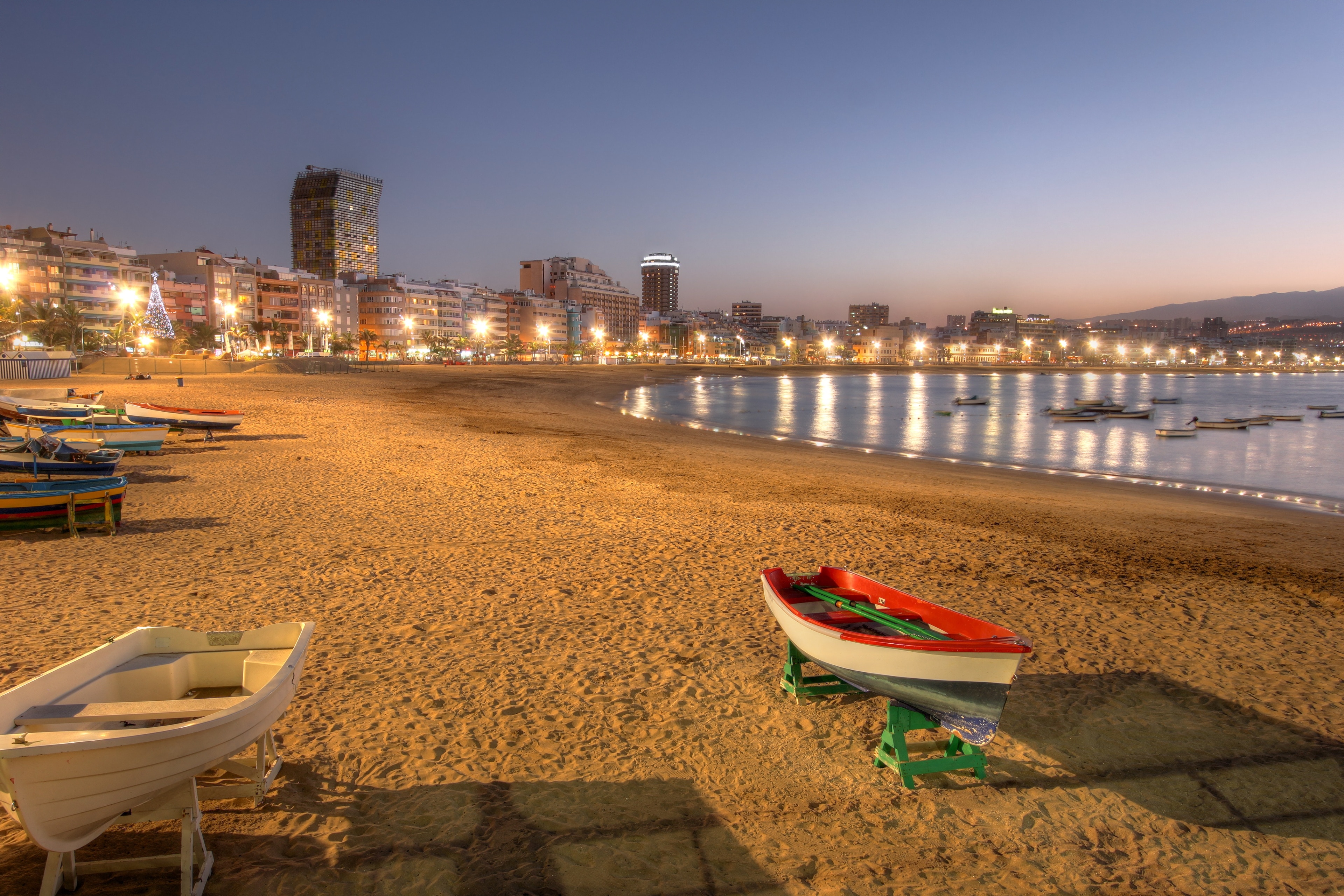 Las Canteras Beach