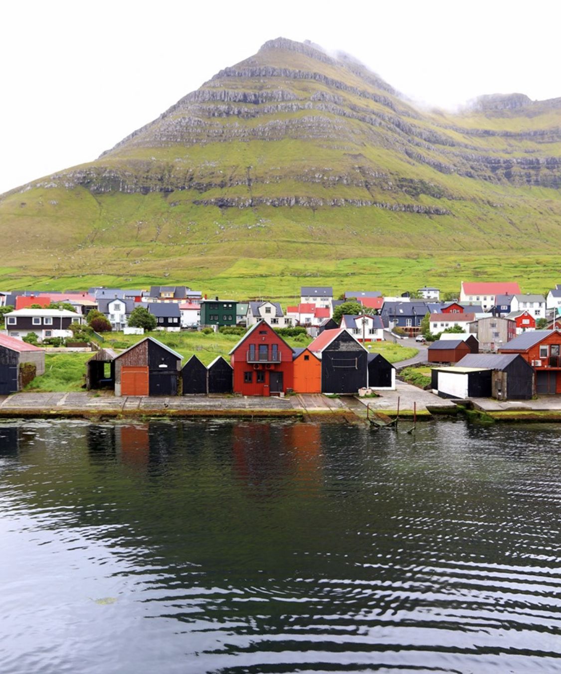 Leirvík Church