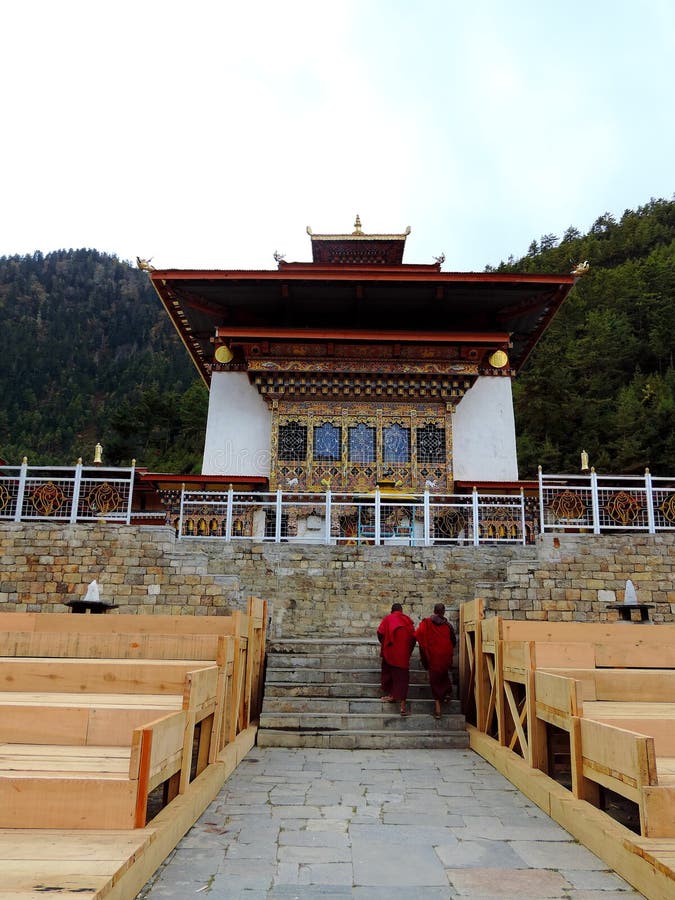 Lhakhang Karpo (White Temple)