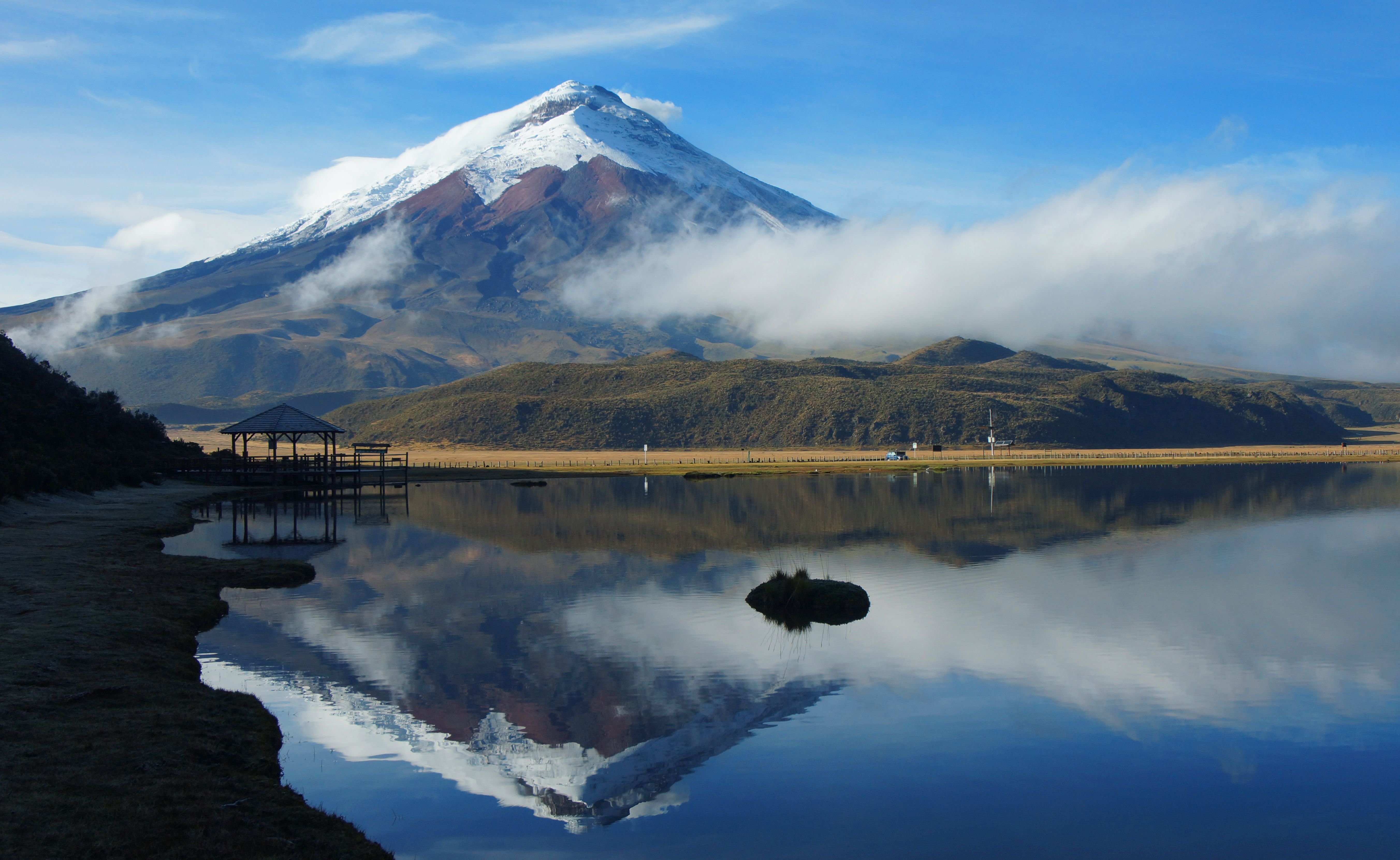 Limpiopungo Lagoon