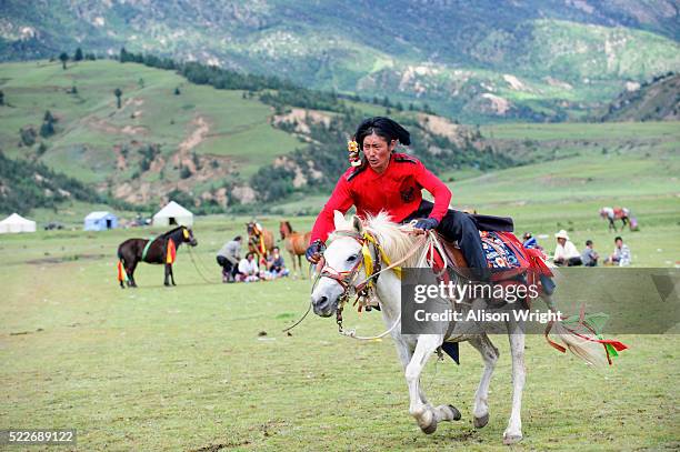 Litang Nomad Horseback Riding