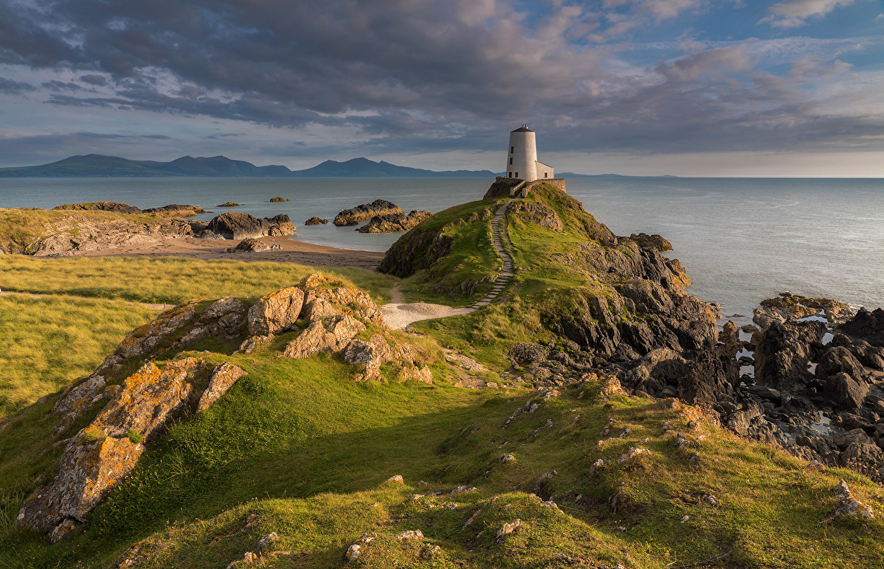 Llanddwyn Island