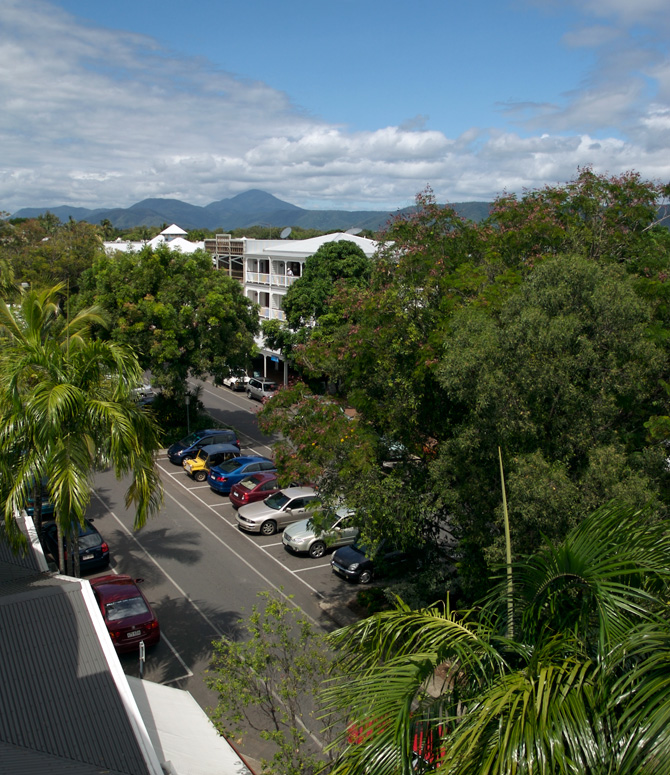 Macrossan Street