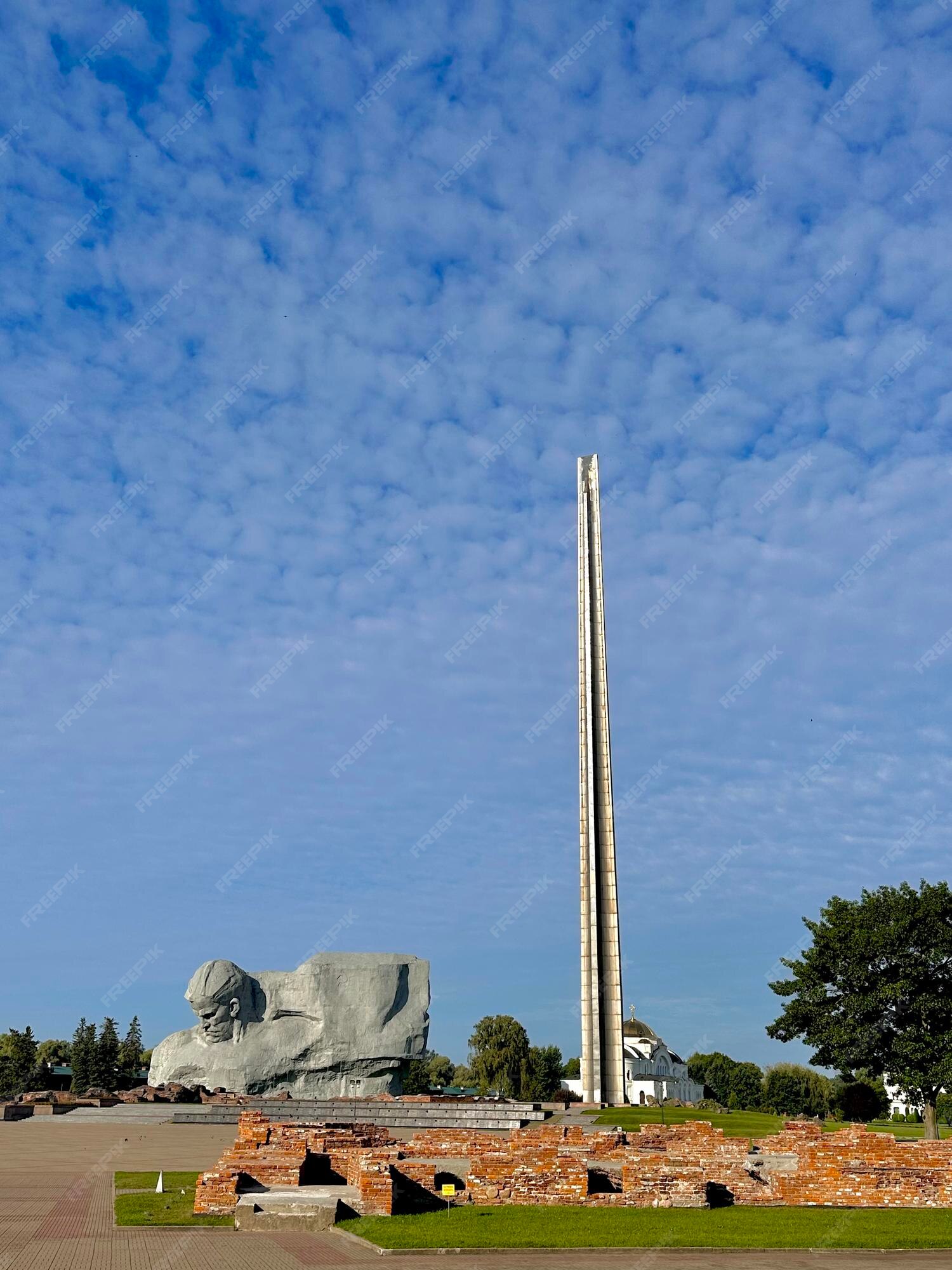 Memorial Complex 'Courage'