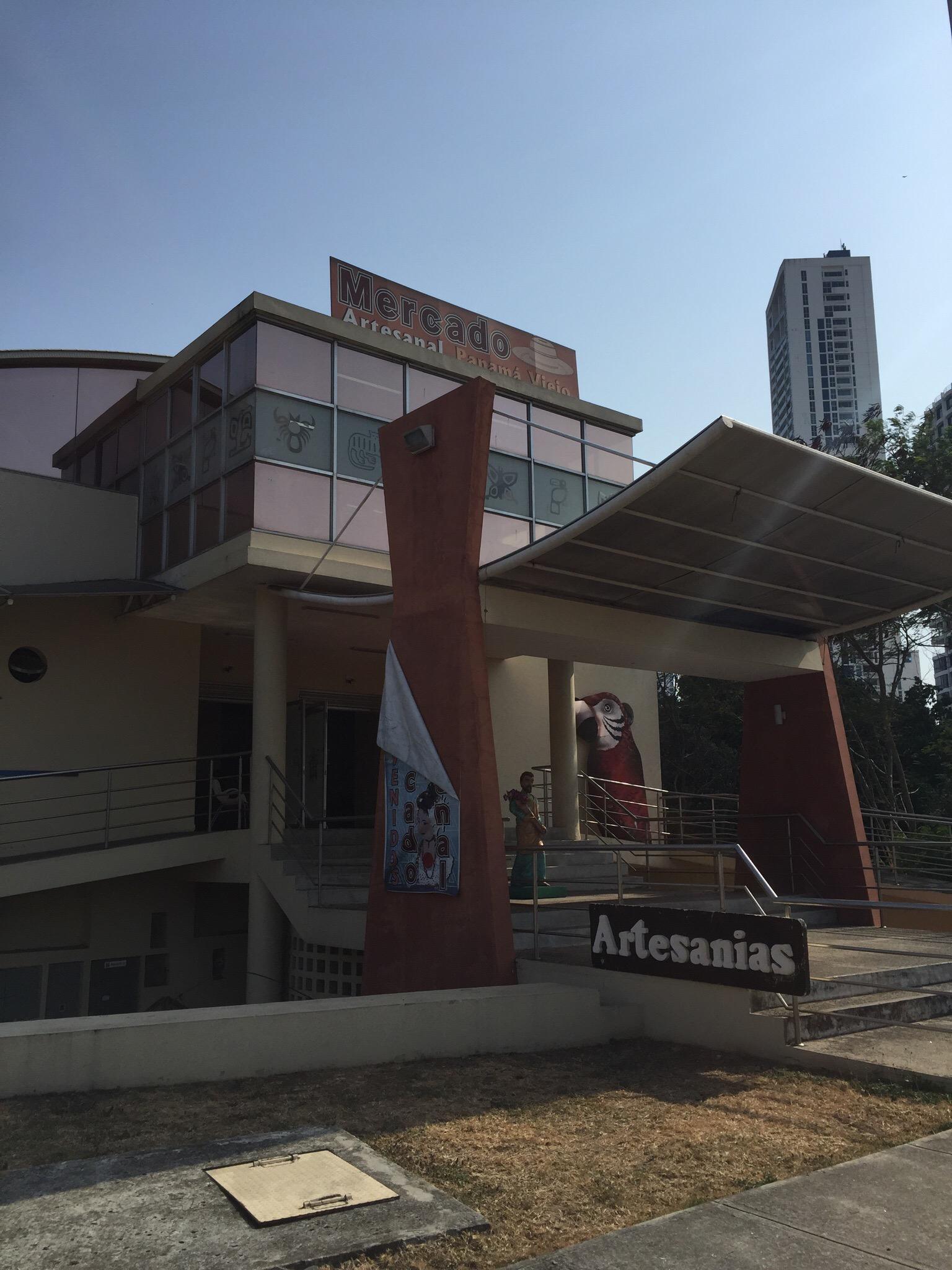 Mercado de Artesanias de Balboa