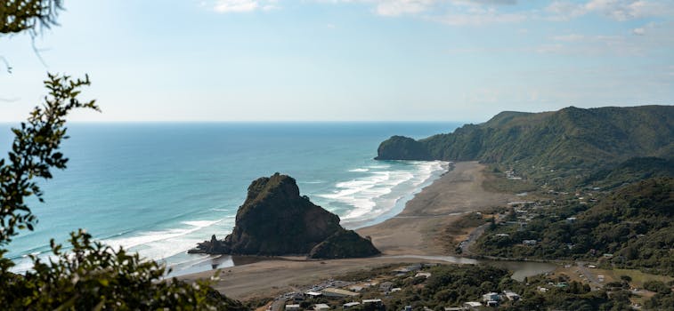 Mine Bay Māori Rock Carvings