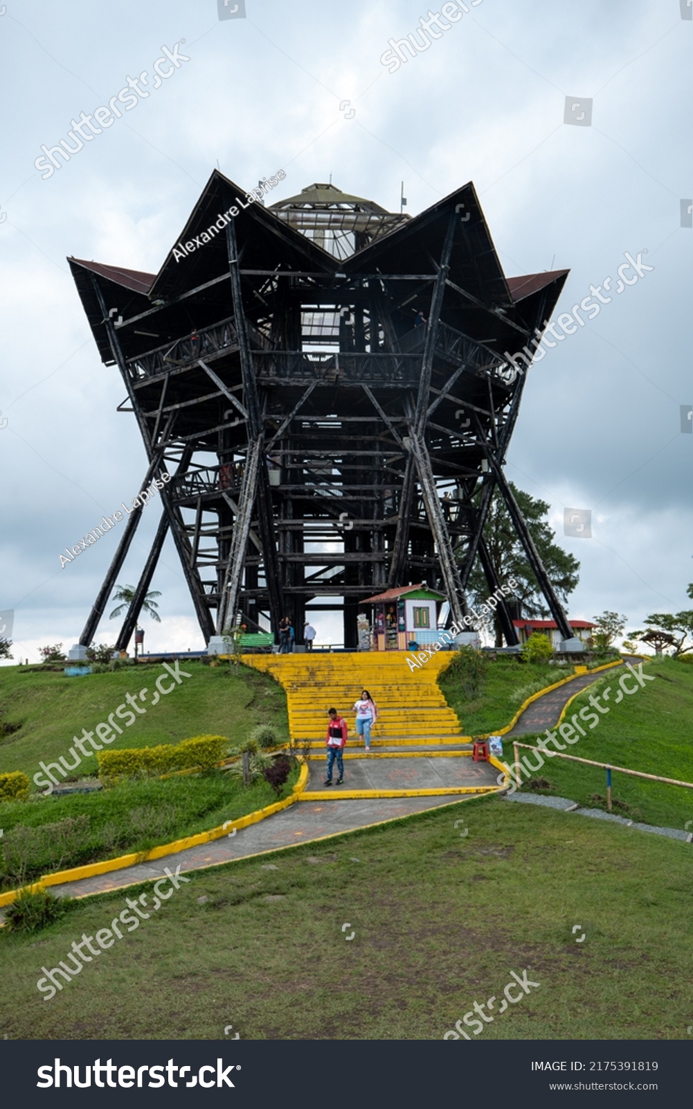 Mirador Colina Iluminada