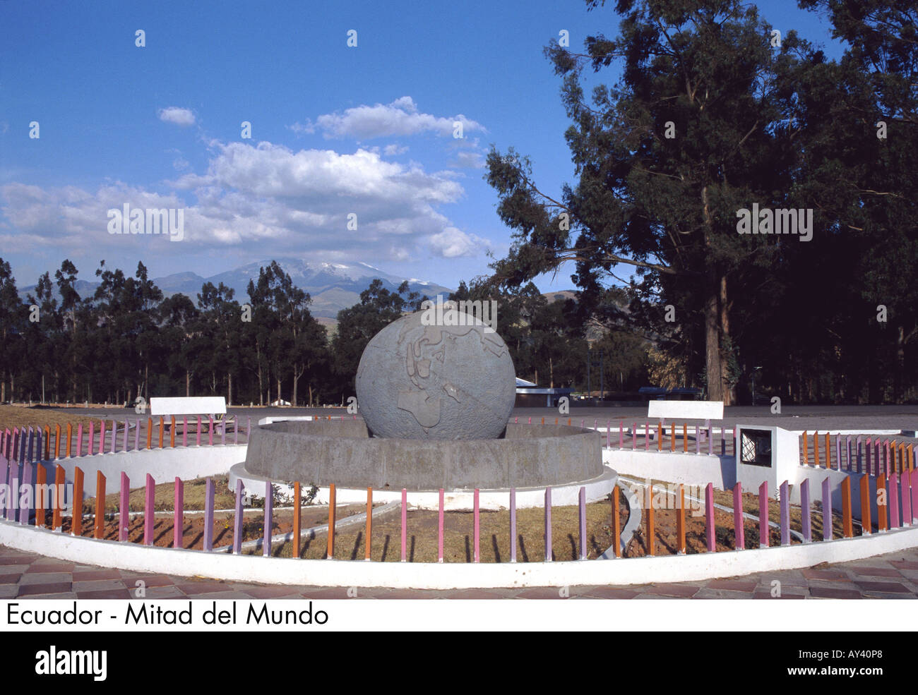 Mitad del Mundo Cayambe