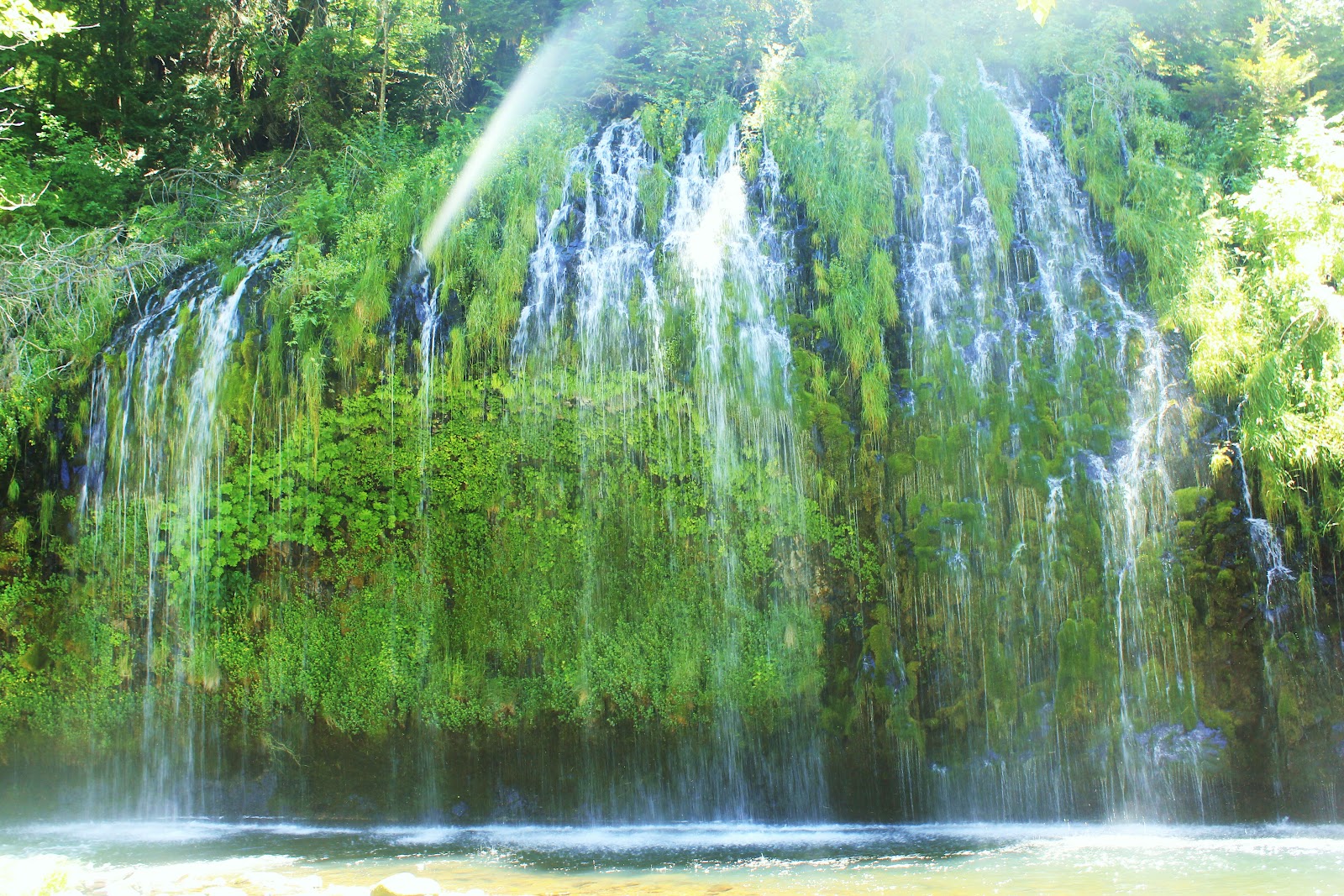 Mossbrae Falls