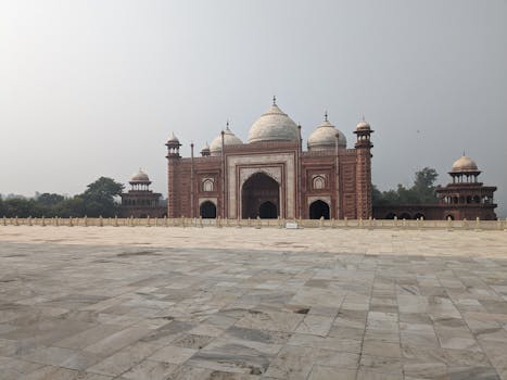 Moti Masjid