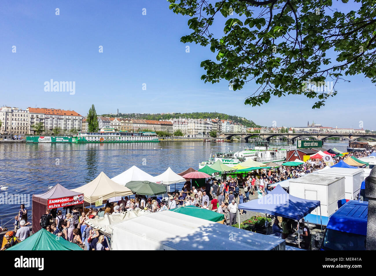 Náplavka Farmers' Market