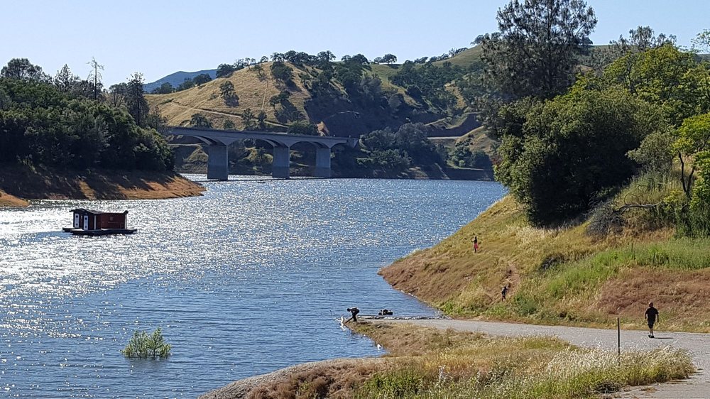 New Melones Lake