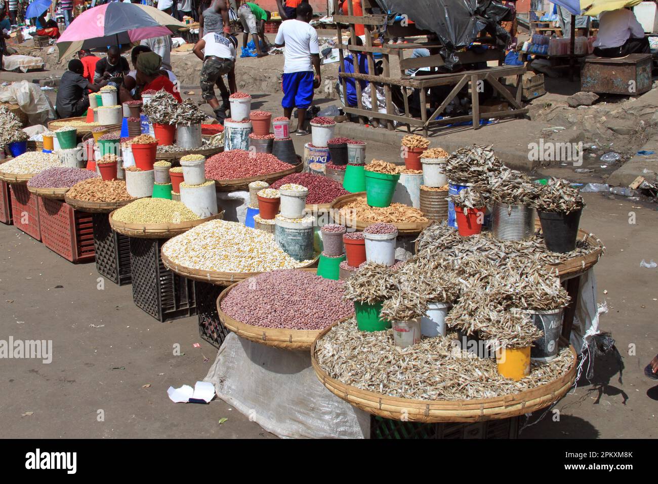 Pakati Sunday Market