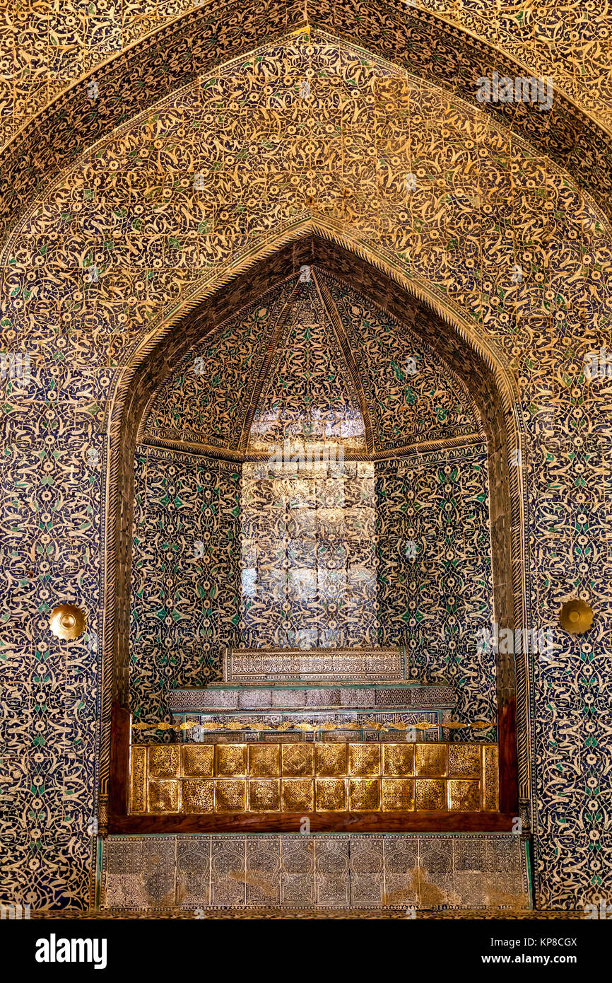 Pakhlavan Mahmud Mausoleum