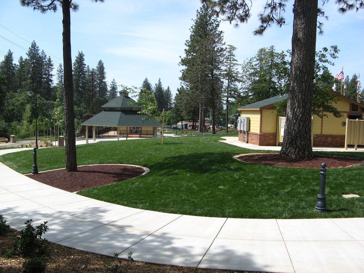 Paradise Community Park