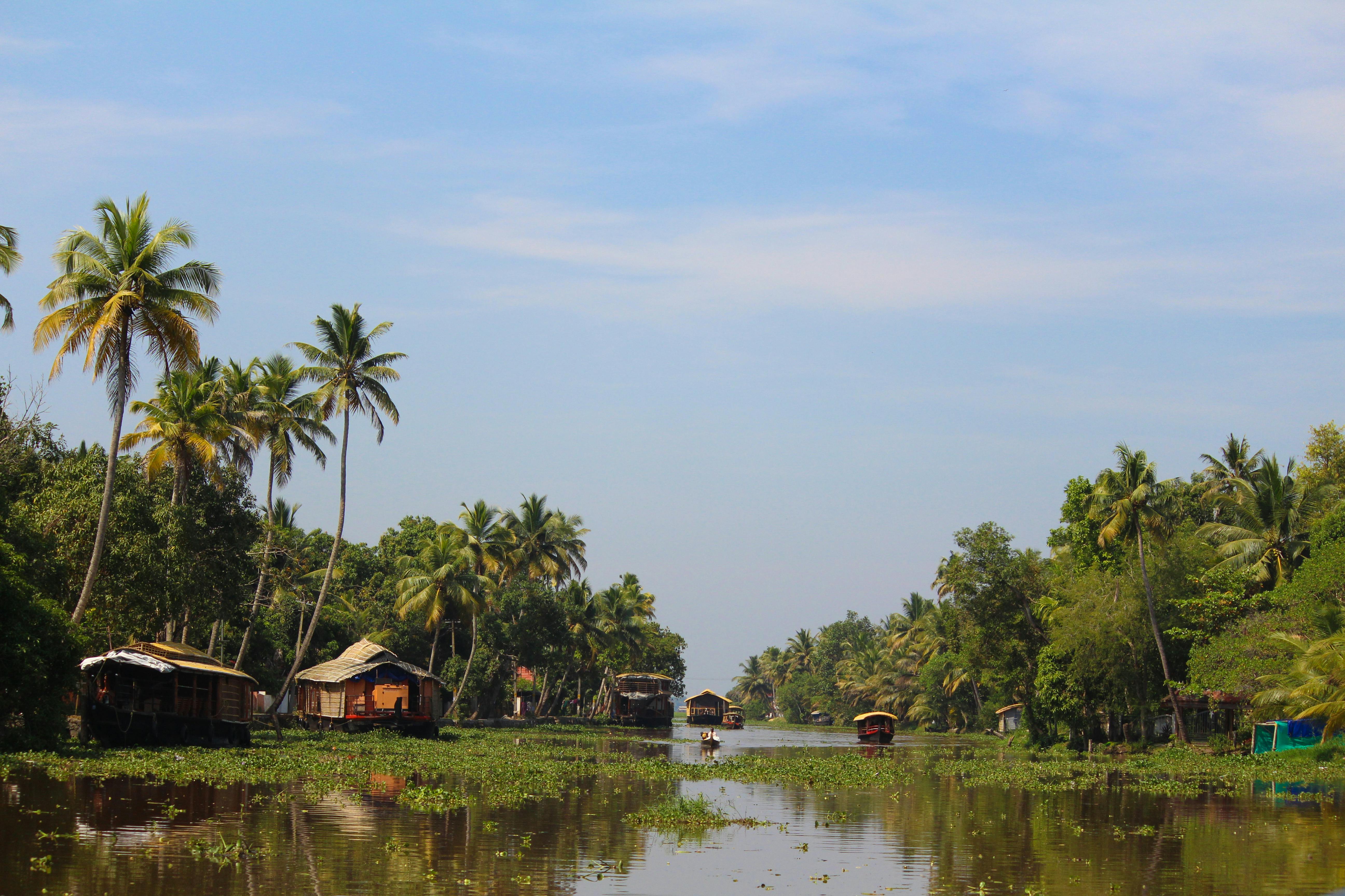 Pathiramanal Island