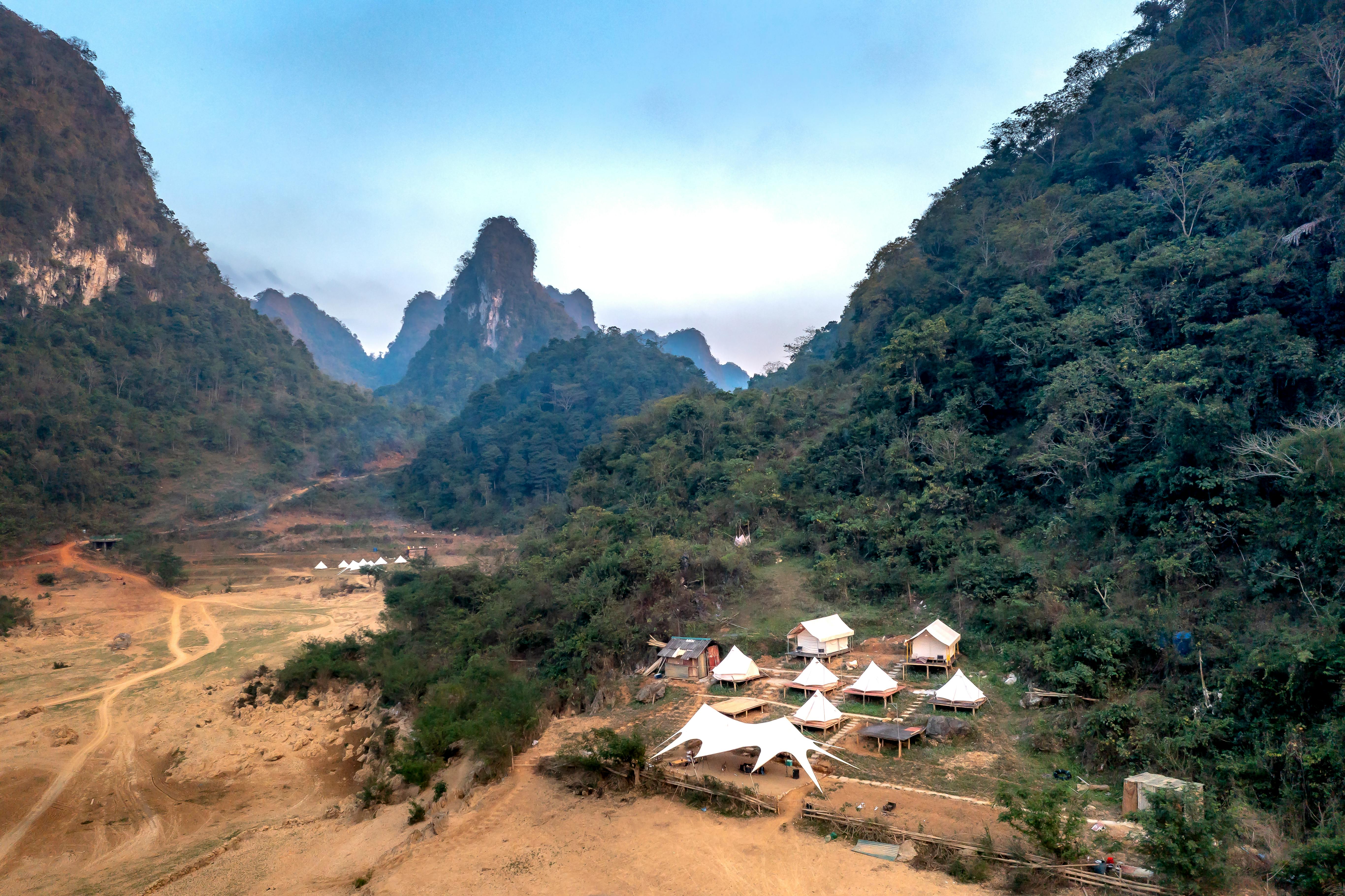 Pha Tok Caves