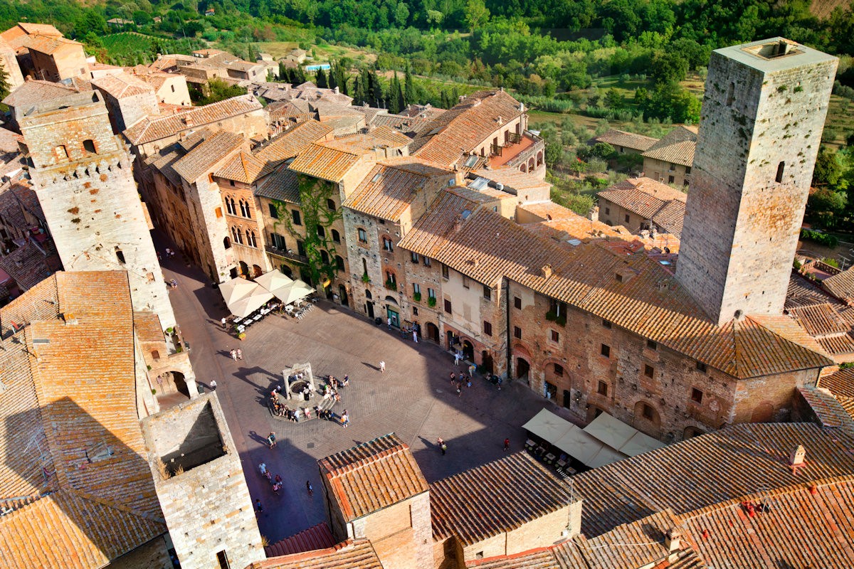 Piazza della Cisterna