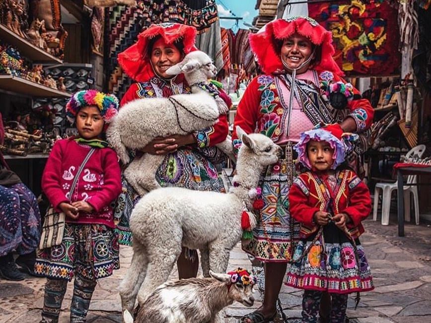 Pisac Market