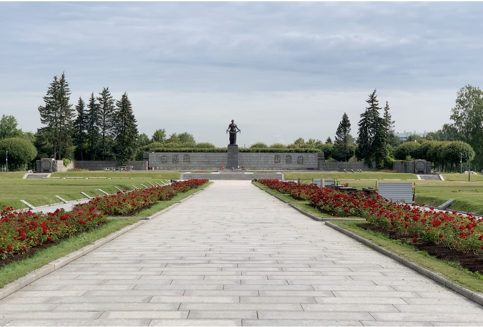 Piskaryovskoye Memorial Cemetery