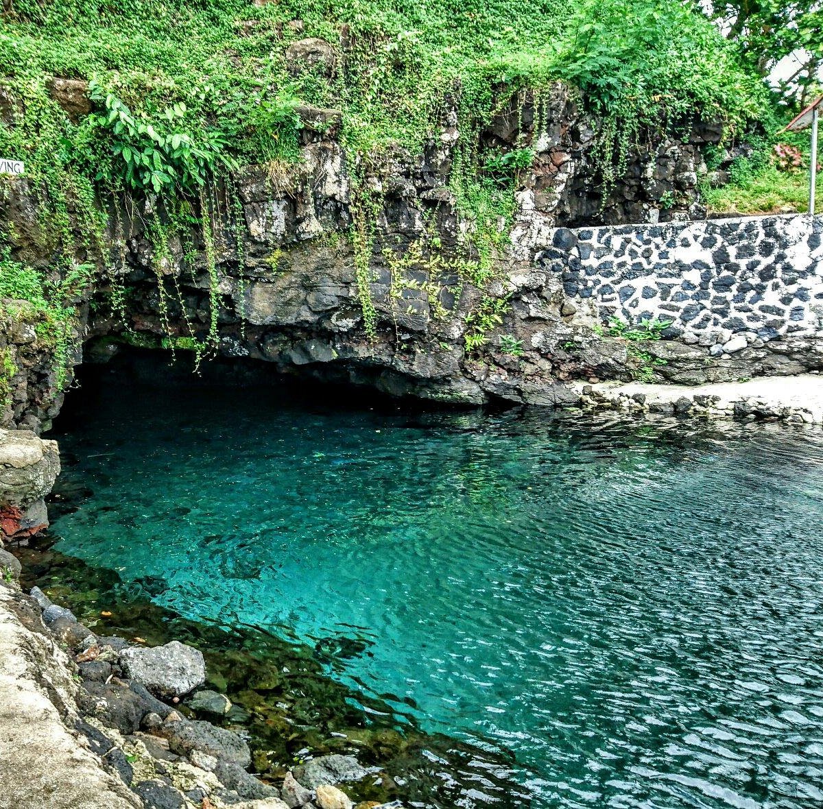 Piula Cave Pool