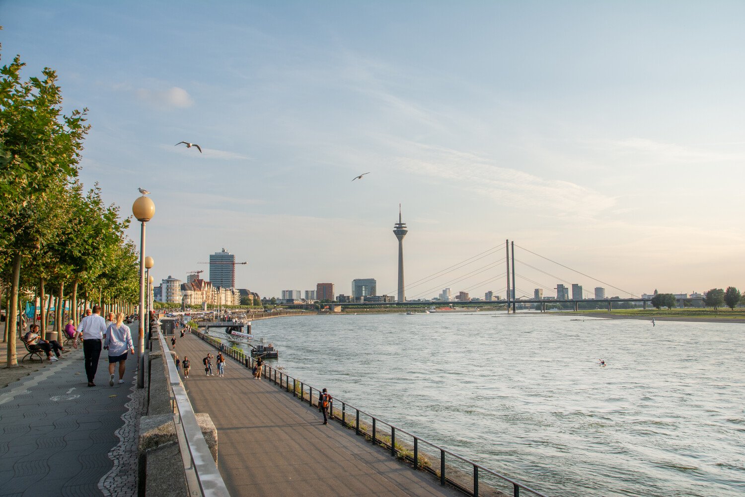 Rheinuferpromenade