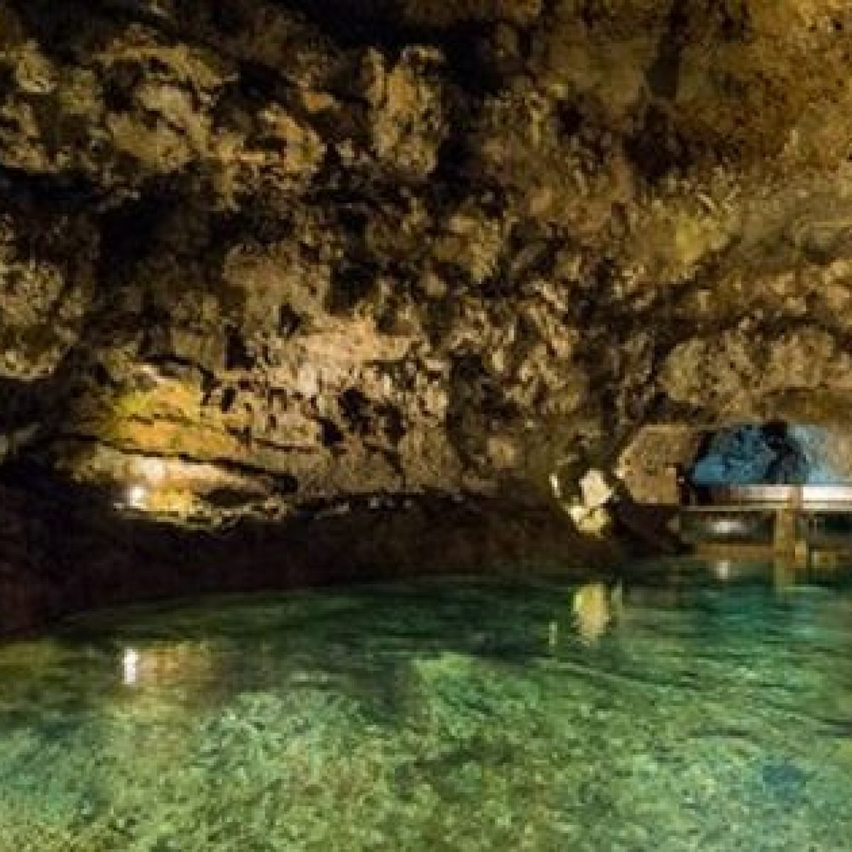 Sao Vicente Caves