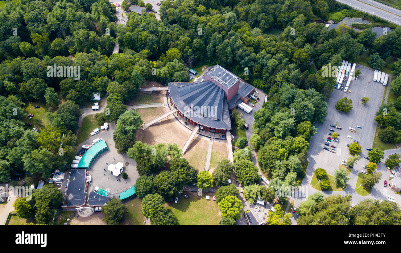 Saratoga Performing Arts Center (SPAC)