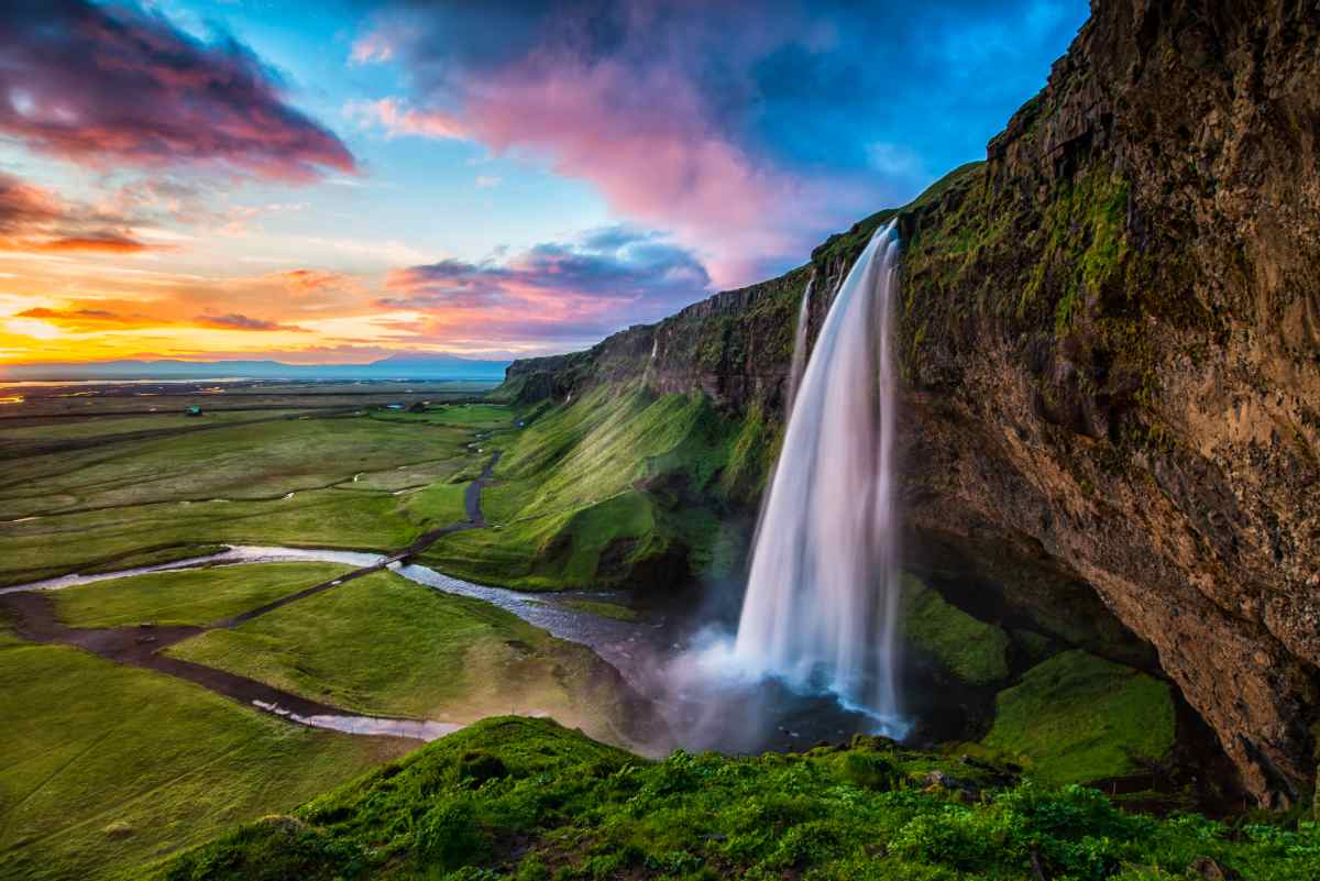 Seljalandsfoss Waterfall