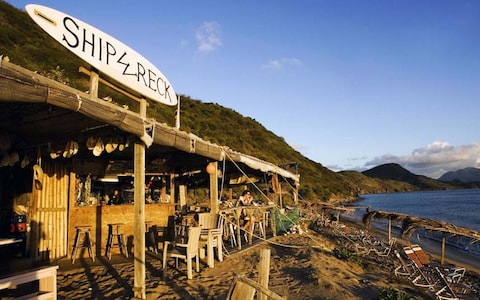 Shipwreck Beach Bar & Grill