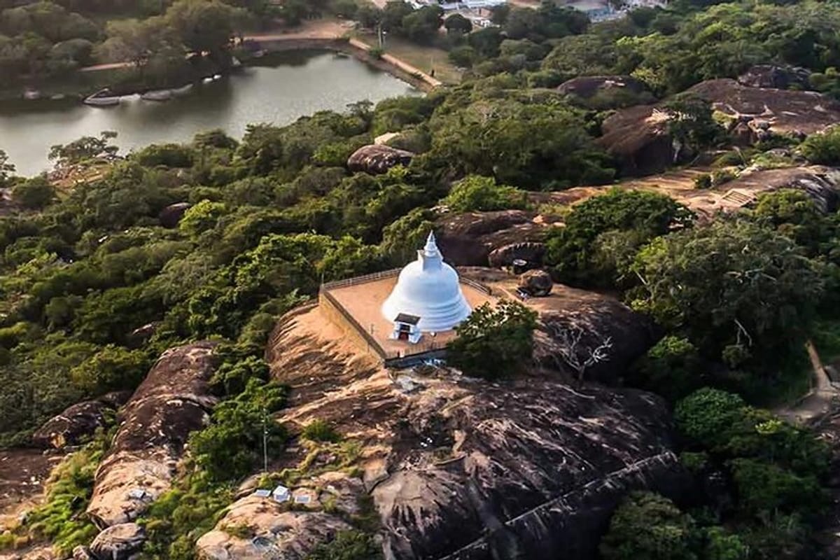 Sithulpawwa Rock Temple