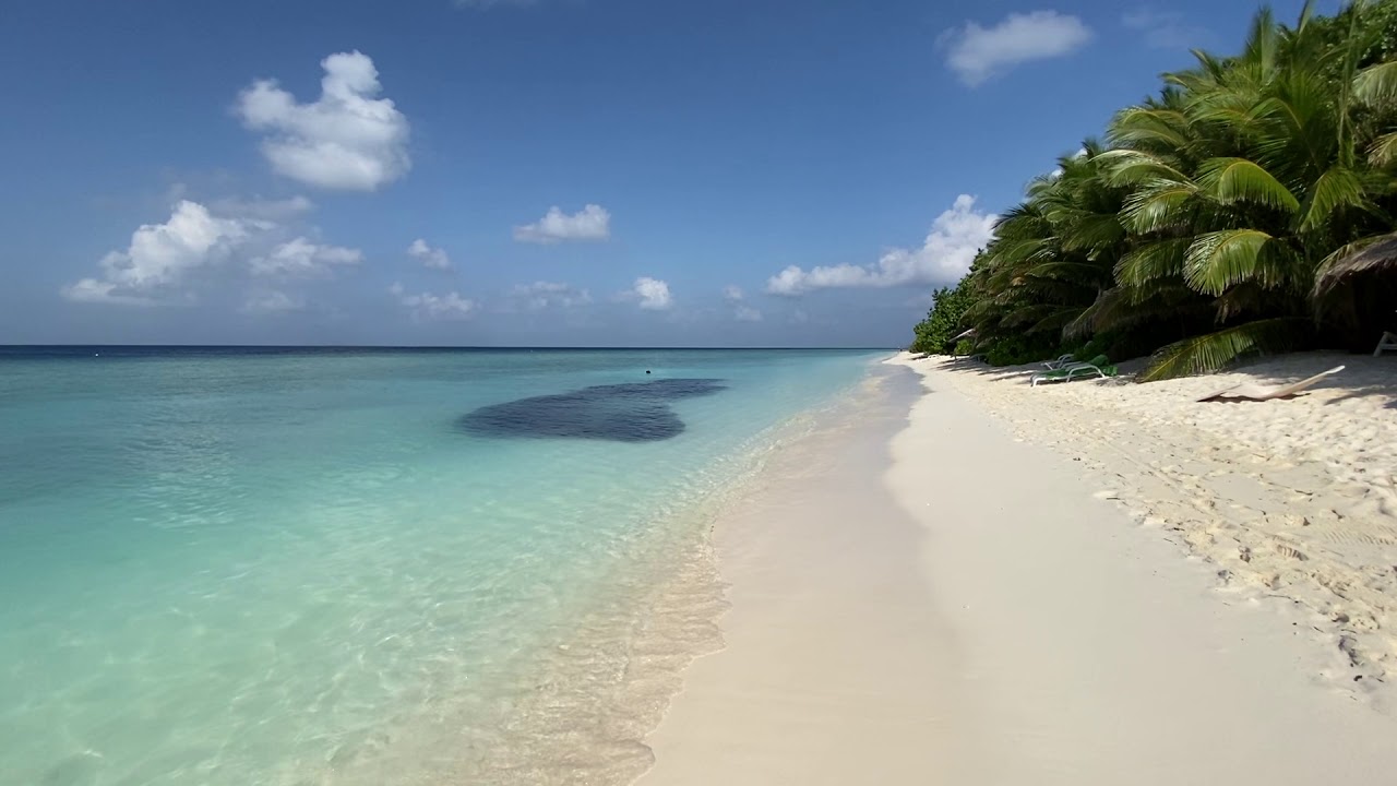 Ukulhas Bikini Beach