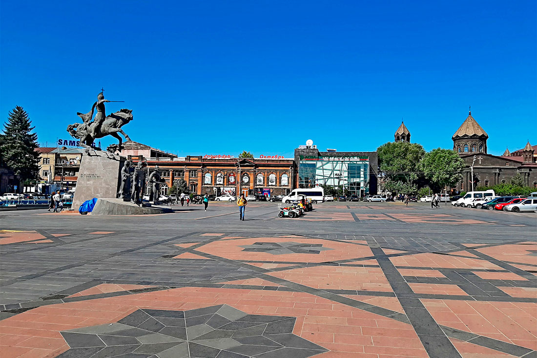 Vardanants Square