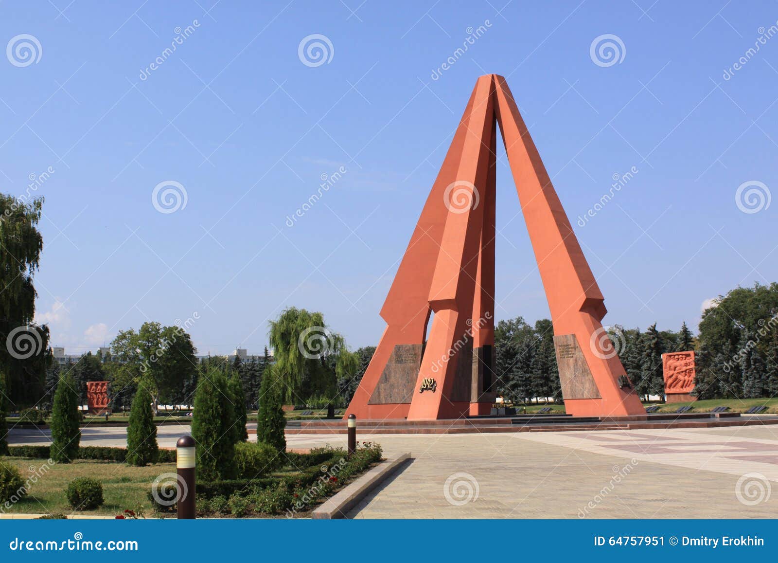 Victory Memorial and Eternal Flame