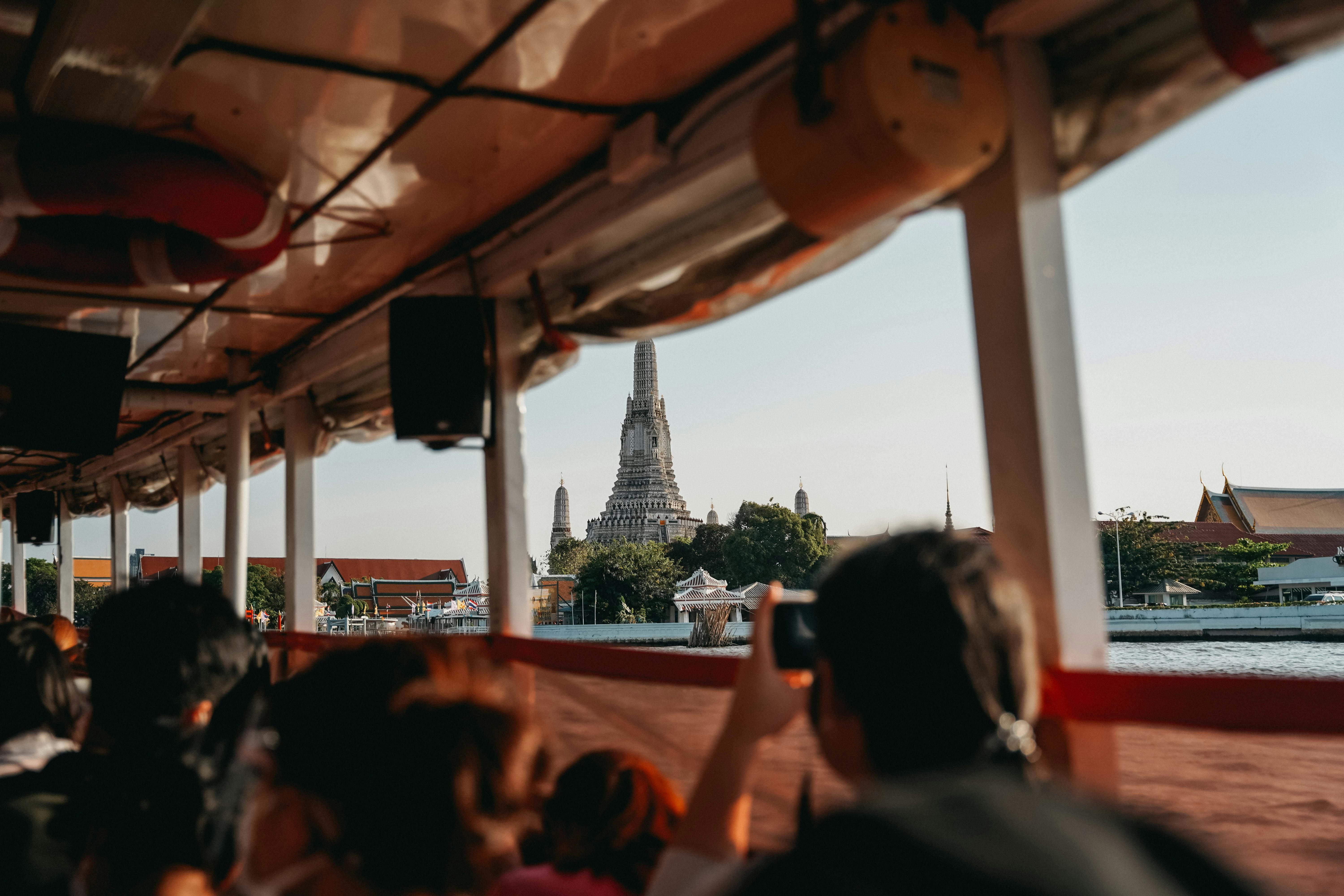 Wat Arun (Temple of Dawn)