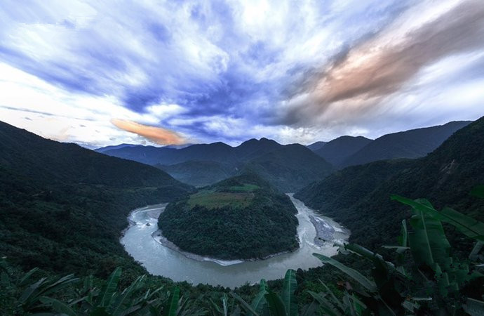 Yarlung Tsangpo Grand Canyon